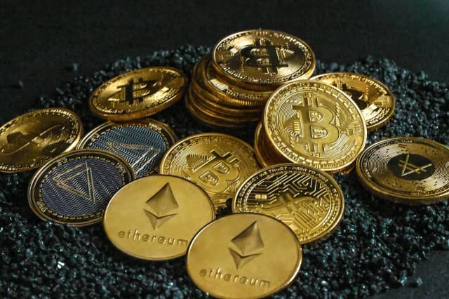Kryptowaluty od czego zacząć – uniknij najczęstszych błędów inwestycyjnych Kryptowaluty od czego zacząć – uniknij najczęstszych błędów inwestycyjnych