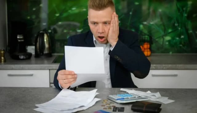 Czy windykacja może oddać sprawę do komornika? Sprawdź, co musisz wiedzieć Czy windykacja może oddać sprawę do komornika? Sprawdź, co musisz wiedzieć