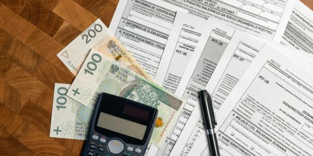 Czy musisz rozliczać PIT-R? Sprawdź, kiedy to konieczne Czy musisz rozliczać PIT-R? Sprawdź, kiedy to konieczne