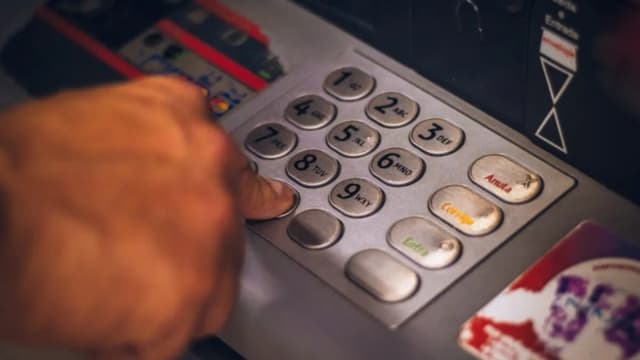 Limit zadłużenia w koncie ING jak działa – uniknij niepotrzebnych kosztów Limit zadłużenia w koncie ING jak działa – uniknij niepotrzebnych kosztów