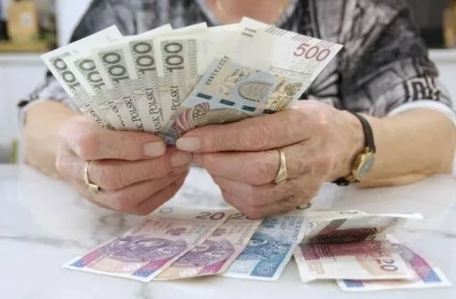 Komu przysługuje 500 plus? Sprawdź, czy możesz otrzymać wsparcie Komu przysługuje 500 plus? Sprawdź, czy możesz otrzymać wsparcie